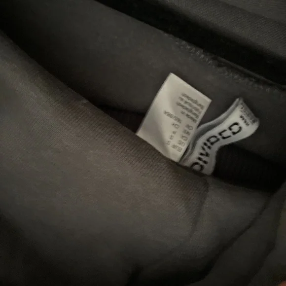 h&M gray sweatshirt dress and leggings set - Picture 6 of 11